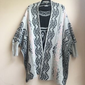 Maurices M/L Aztec print sweater